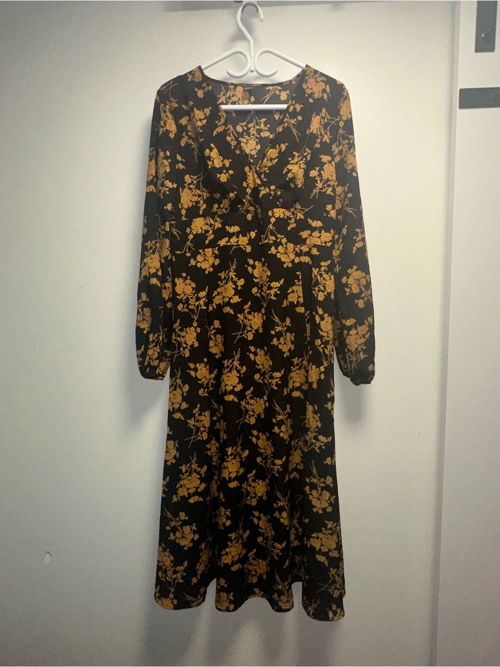 SHEIN Black Dress with Mustard Floral Print Long Sleeve Midi